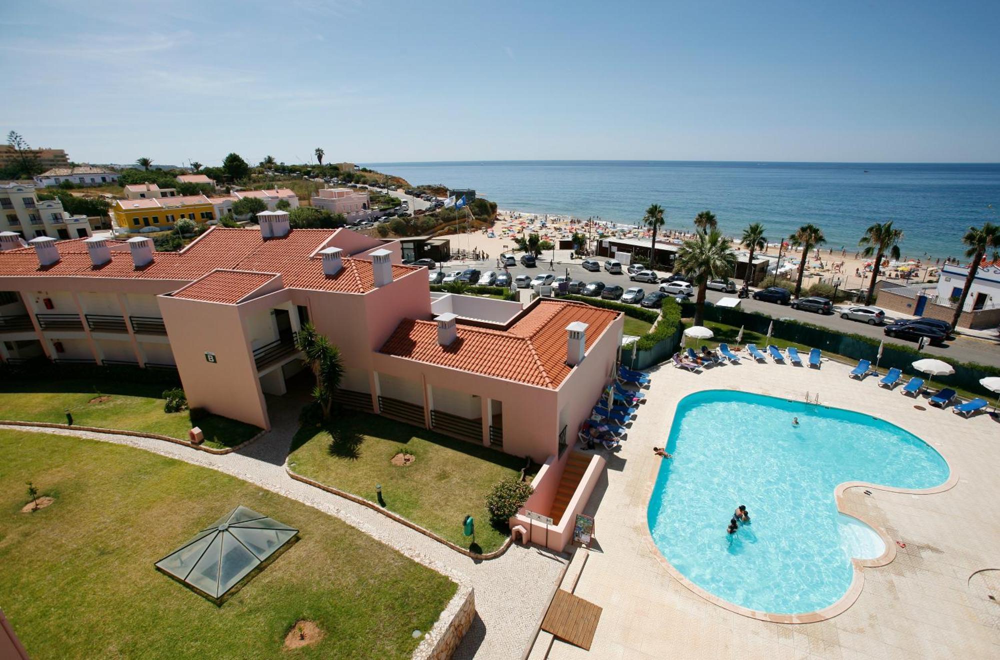 Apartamentos Coral Do Vau Portimao Exterior photo